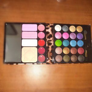 Beginner Makeup Kit | Eyeshadow, Blush, Lipstick
